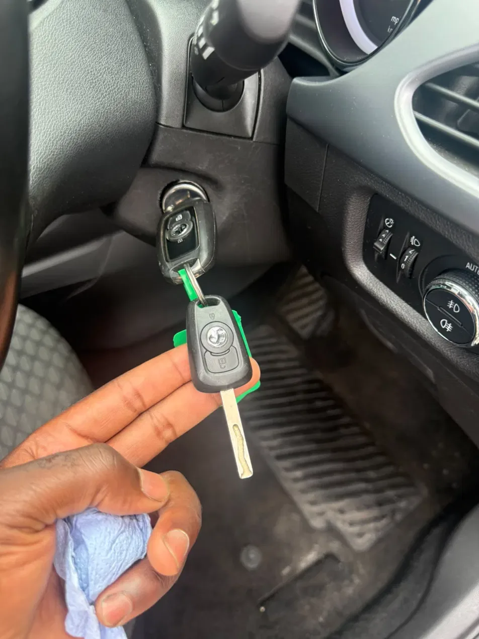 Two keys supplied with the Vauxhall Astra