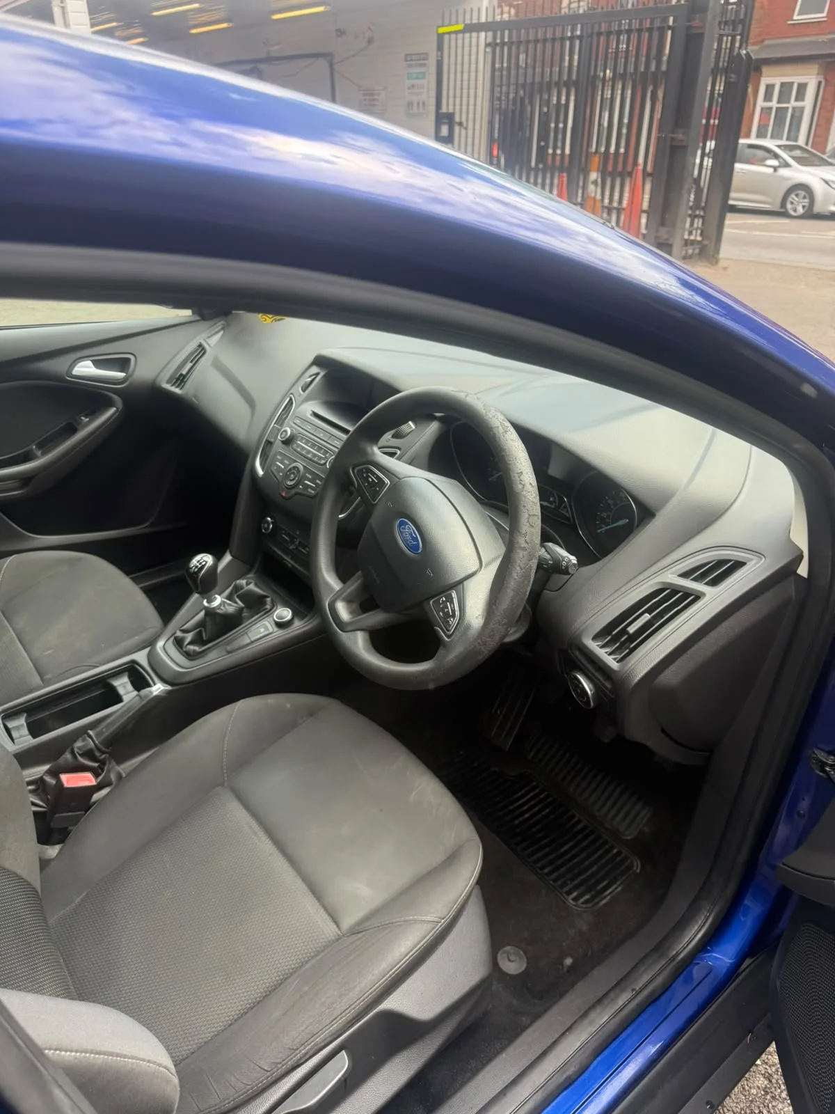 Ford Focus dashboard and instrument cluster